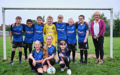 New sponsor for Thrumpton Primary Academy football team